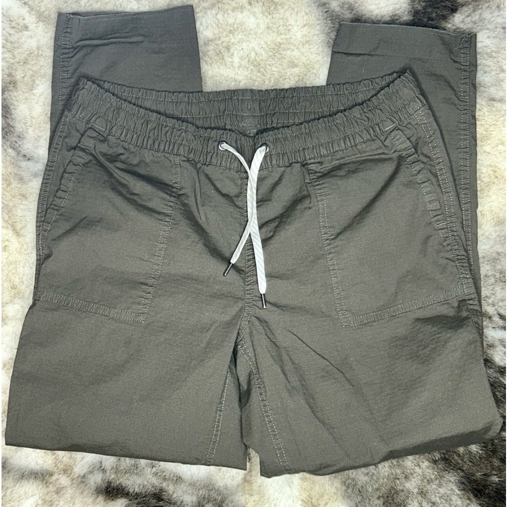 VUORI Olive Green Women's Casual Pants